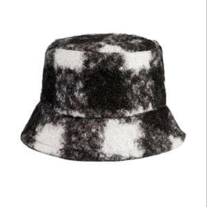 Checkered Pattern Fuzzy Bucket Hat
